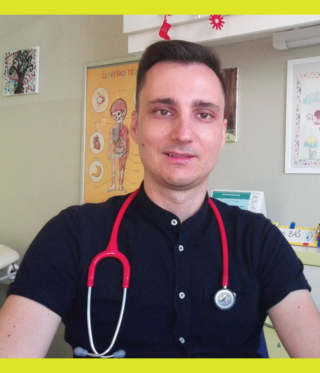 ciciAkademija: dr. Denis Baš Branje, gibanje in igra na recept: celostni pristopi v zgodnjem otroštvu
